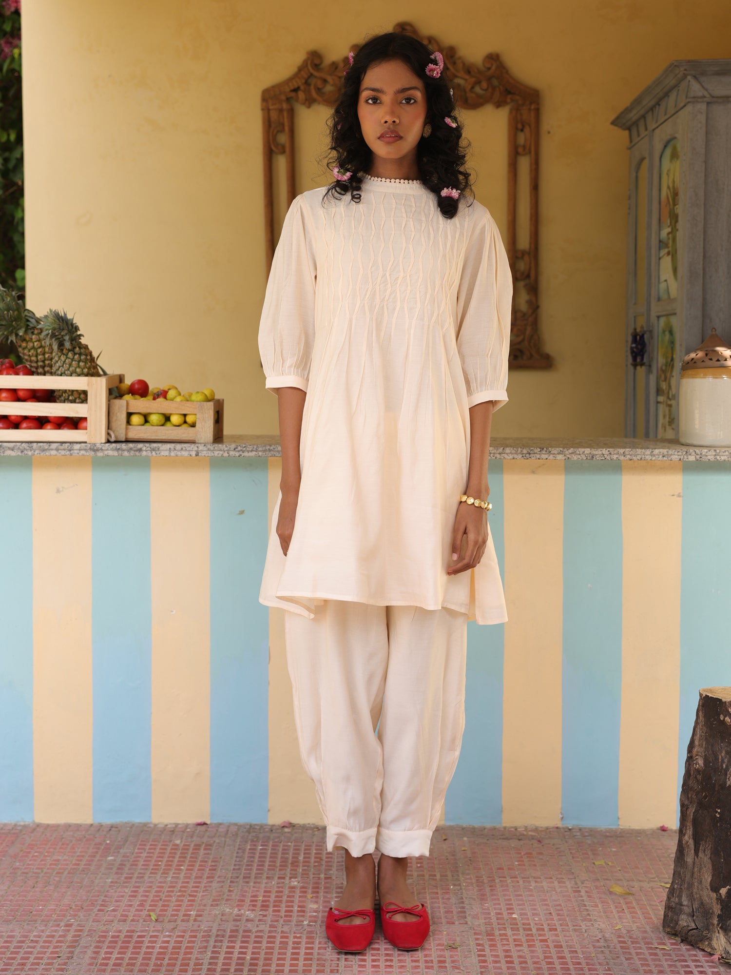 Adaa Set - Cream Chanderi Embroidered Kurta & Pant