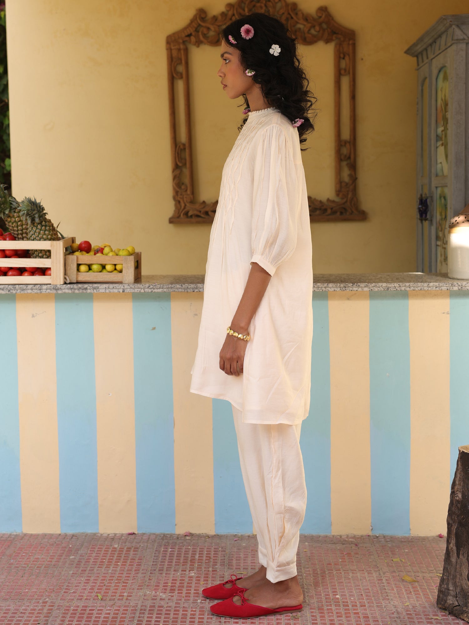 Adaa Set - Cream Chanderi Embroidered Kurta & Pant