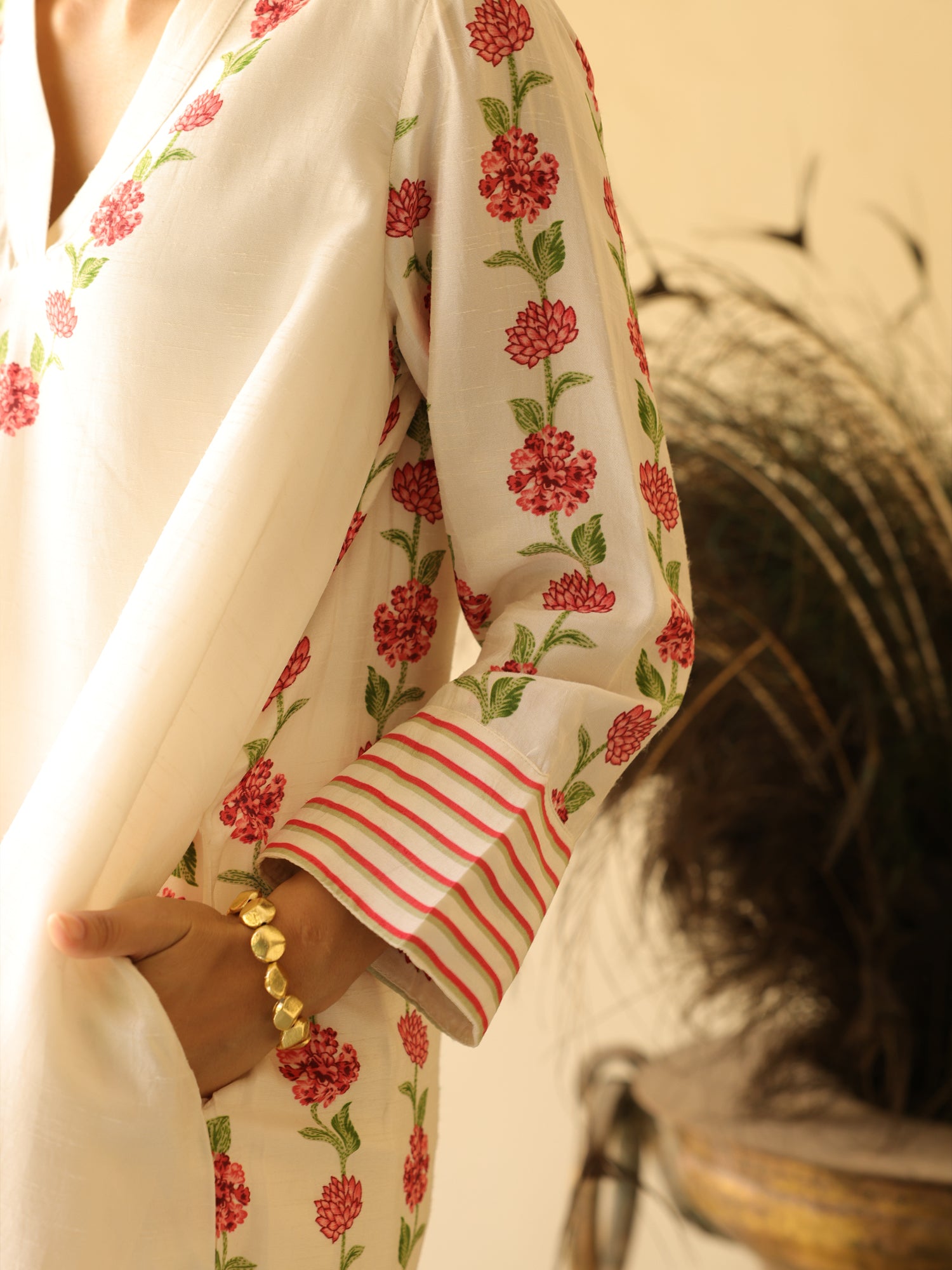 Komal Set- Ivory Chanderi Floral Print Kurta & Pant