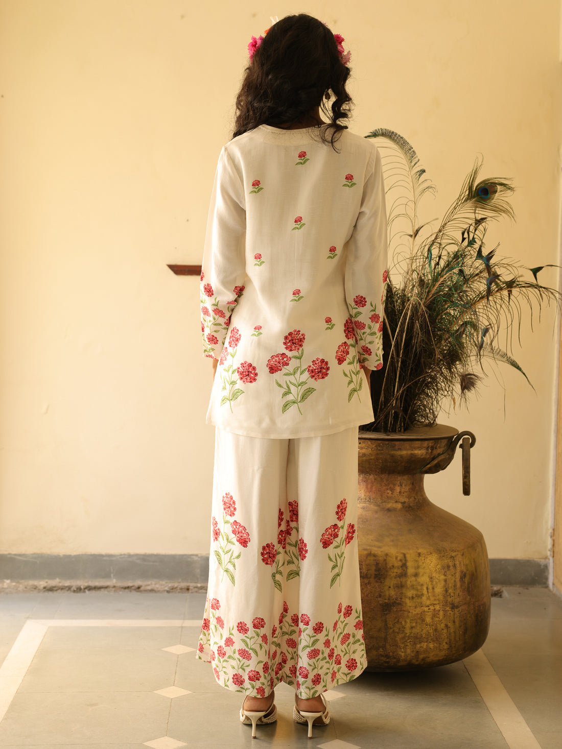 Rangrez Set- Ivory Viscose Silk Kurta Set With Dupatta