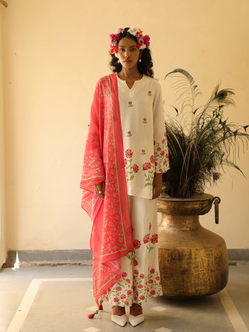 Rangrez Set- Ivory Viscose Silk Kurta Set With Dupatta
