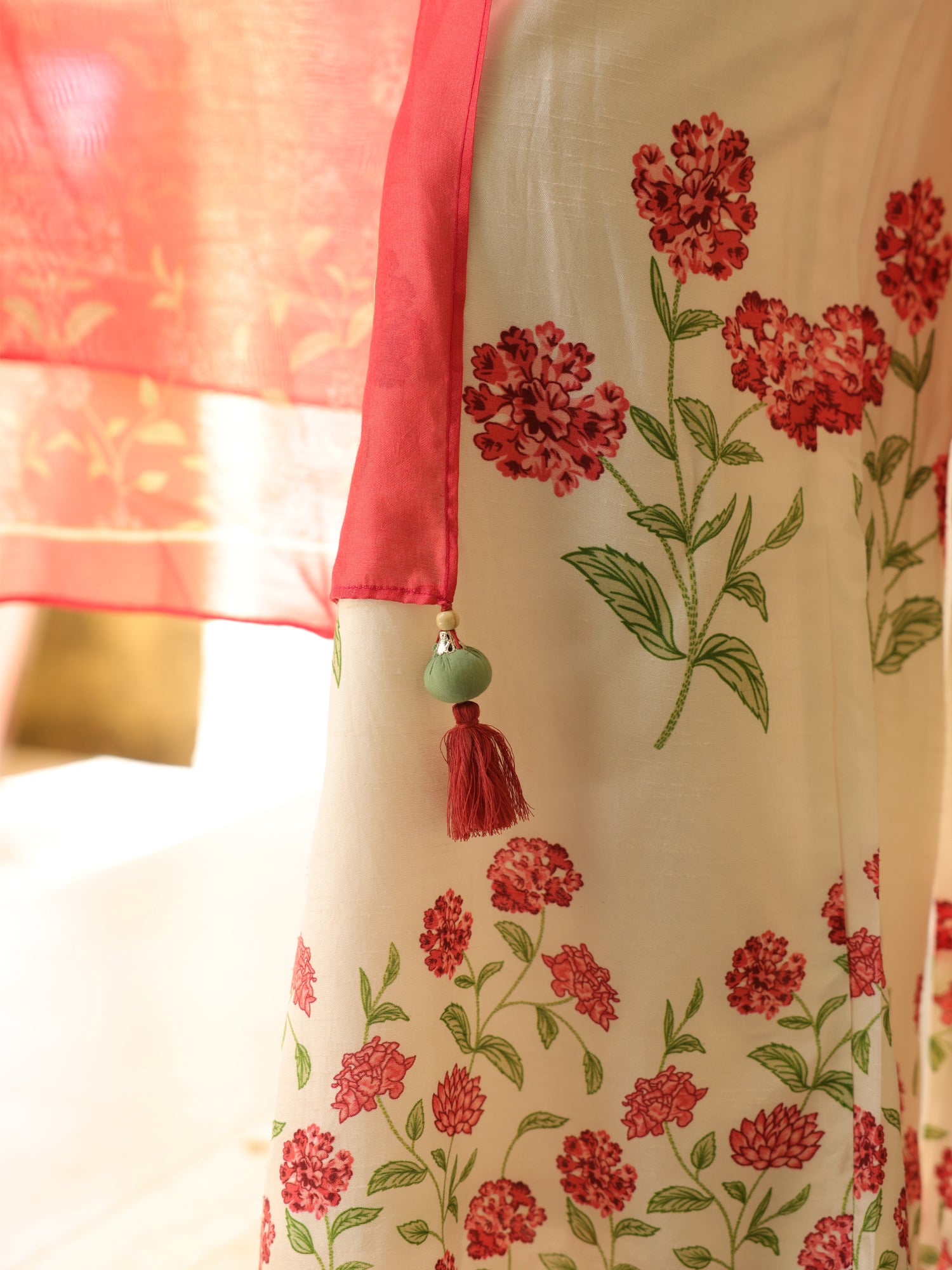 Rangrez Set- Ivory Viscose Silk Kurta Set With Dupatta