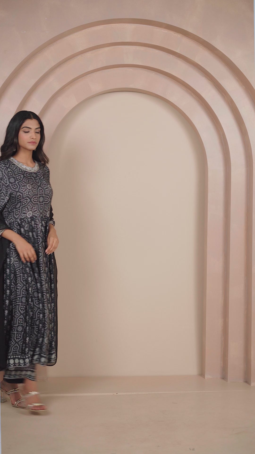 Nargis Set