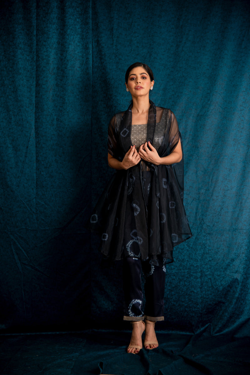 NAAV-717 Cape, Blouse and Pant Set 1
