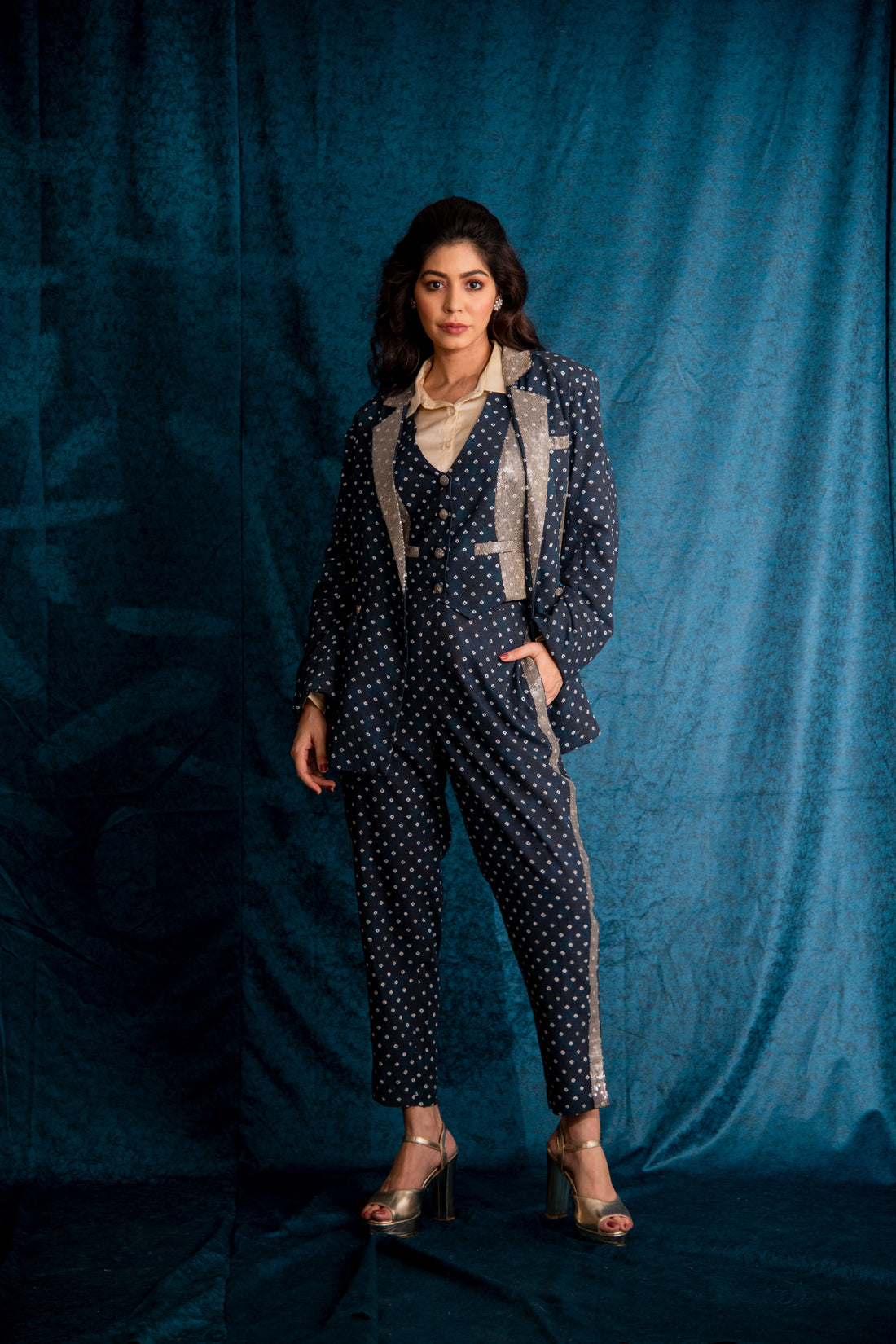 NAAV-711 Waistcoat 1