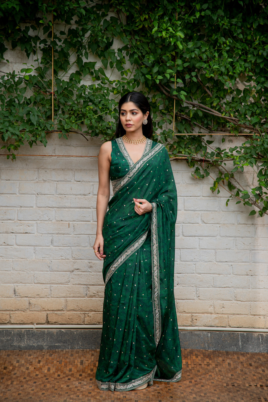 NAAV-723 Blouse and Saree Set 1
