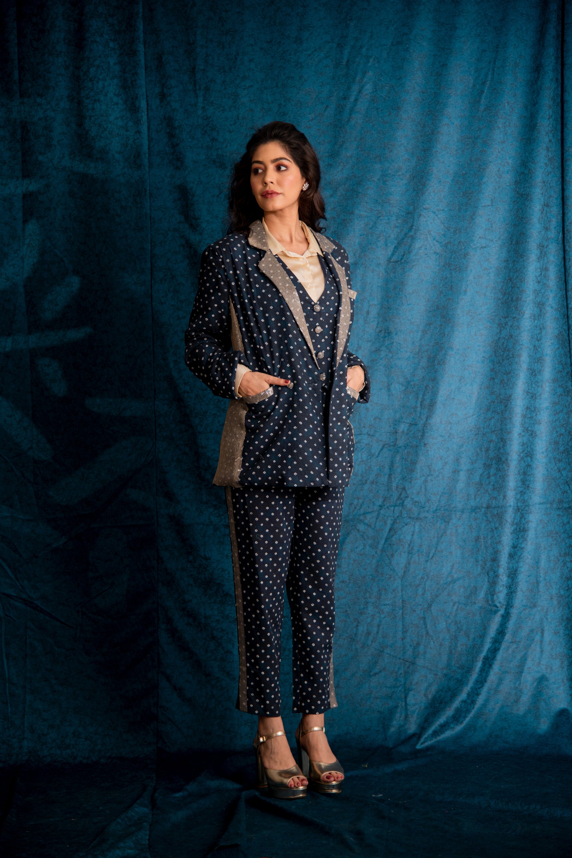 NAAV-711 Waistcoat 3