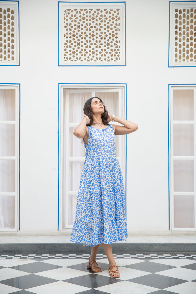 Noor Floral Shift Dress in Blue