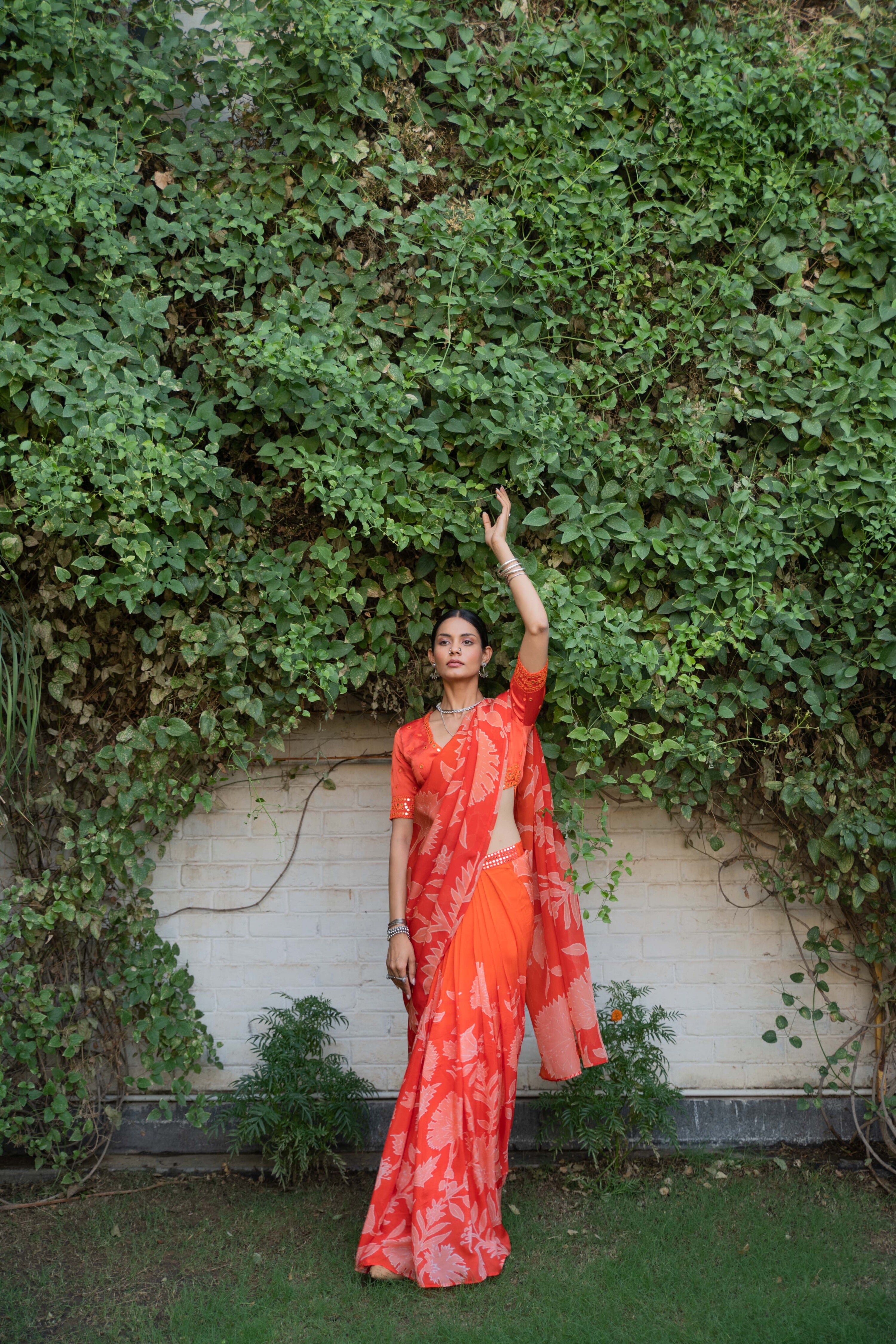 Noor Sari Set in Orange