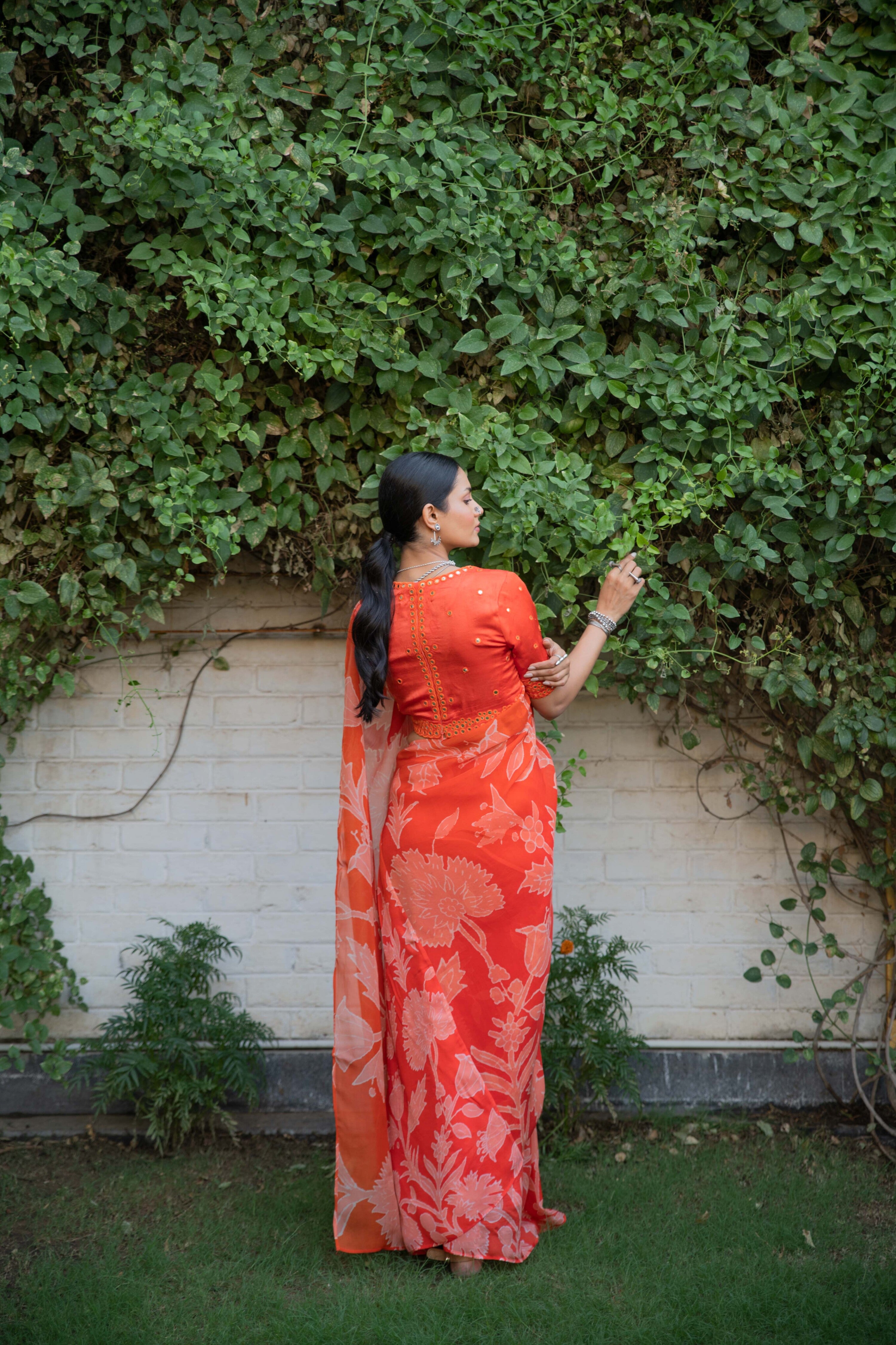 Noor Sari Set in Orange