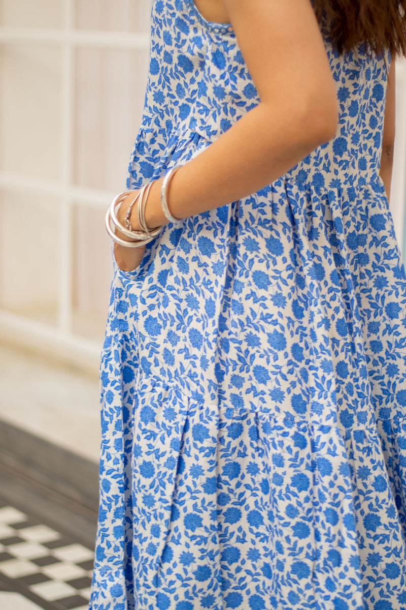 Noor Floral Shift Dress in Blue